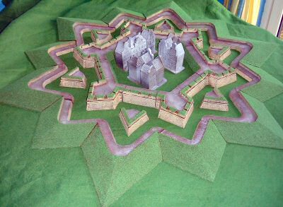 15mm Vauban Fort and European houses