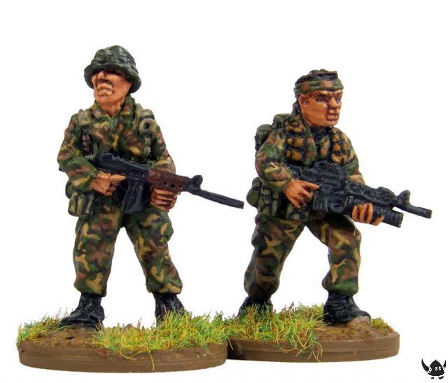 28mm Australians in Vietnam. Sculpted by Mike Broadbent