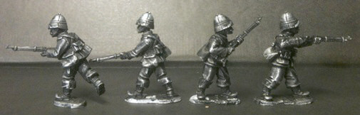 Troupes Colonial - uniform and sun helmet