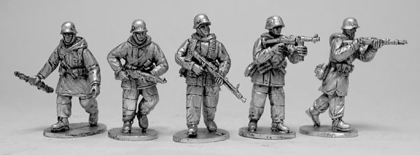 1942-43 Waffen SS Grenadiers Advancing, including MG42
