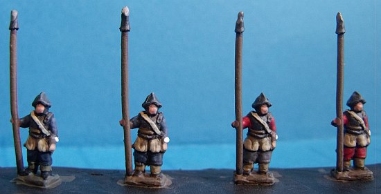 10ECW04 Pikemen, Armoured, Pike Vertical