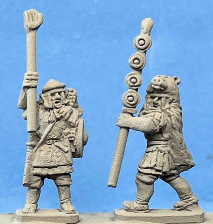 Roman standardbearers