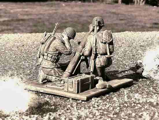 MG Team Holding the Line. Plenty of Kit, Not Much Cover
