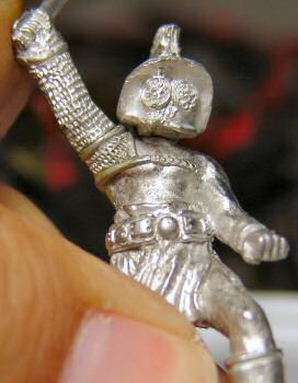 Tipping the figure back to see the seam
