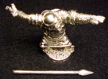 The throwing Gorla comes in two parts - figure and javelin