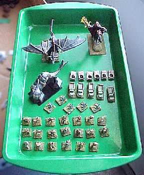 the finished tray, holding 28mm, 15mm, and 1:300 scale figures